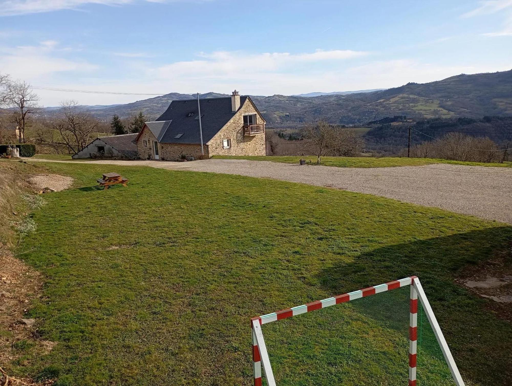 Appartement Charmant A Saint Come D'Olt Vue Montagne 80 M² Balconc Екстер'єр фото